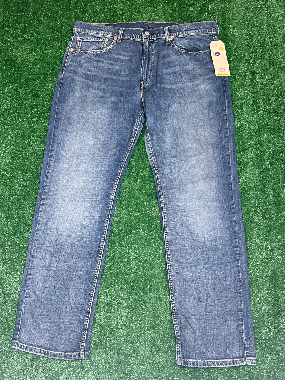 Levi's 559 Relaxed Straight Jeans Men's 38x32 Medium Wash Denim NWT New With Tag